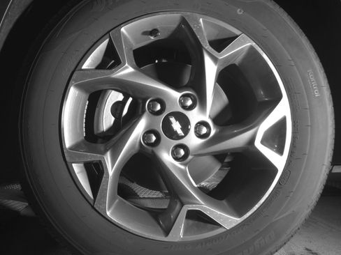Used 2025 Chevrolet Trax LT w/ LT Convenience Package FWD image 12