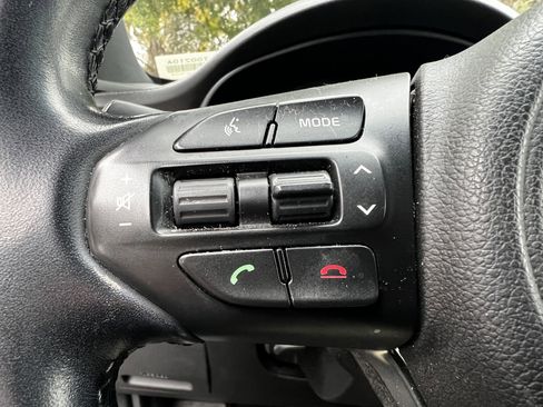 Used 2018 Kia Sorento SX image 19