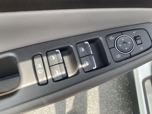 Used 2019 Hyundai Santa Fe Limited image 13