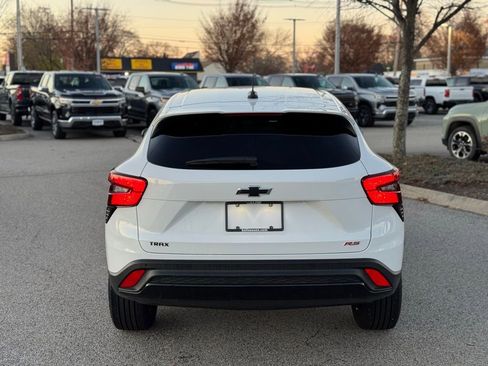 Used 2025 Chevrolet Trax RS w/ Driver Confidence Package image 6