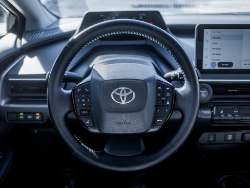 Used 2024 Toyota Prius XLE image 17