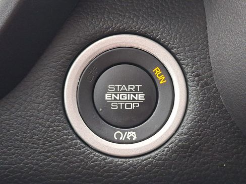 Used 2025 RAM 1500 Big Horn AWD/4WD image 21
