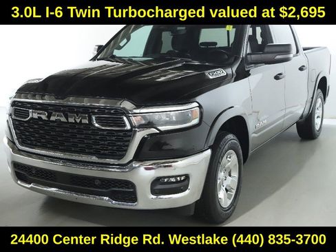 Used 2025 RAM 1500 Big Horn AWD/4WD image 4