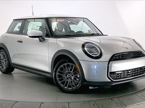 Used 2026 MINI Cooper 2-Door Hardtop image 1