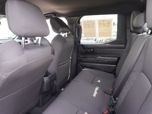 Certified 2025 Toyota Tacoma SR5 AWD/4WD image 8