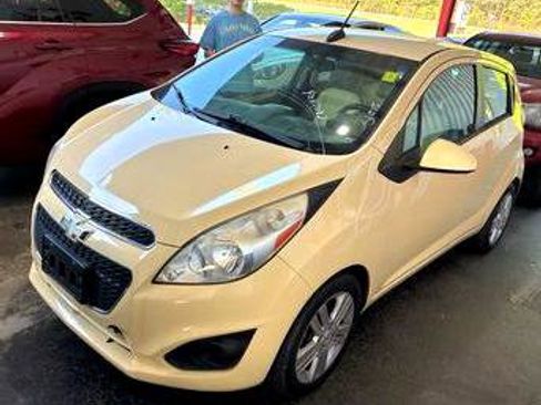 Used 2015 Chevrolet Spark LT image 1