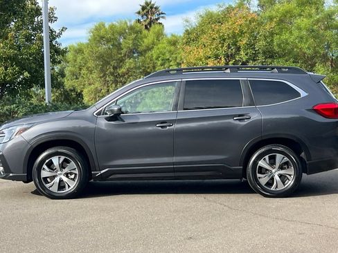 Used 2024 Subaru Ascent Premium w/ Convenience Package AWD/4WD image 7