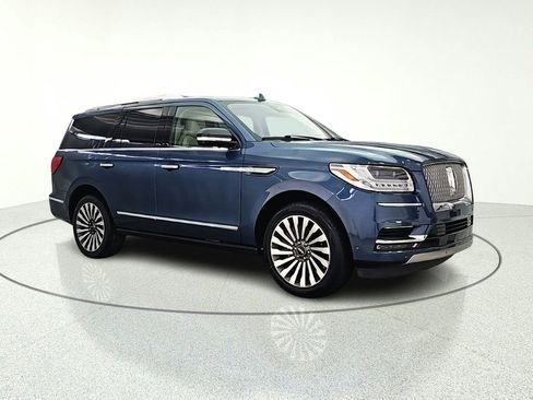 Used 2019 Lincoln Navigator Reserve w/ Cargo Package AWD/4WD image 9