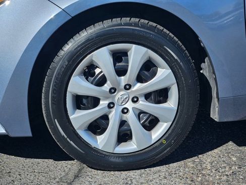 Used 2020 Toyota Corolla LE image 21