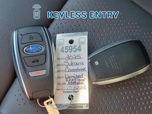 Used 2025 Subaru Crosstrek 2.5i Limited w/ Crosstrek Mirror Package image 35