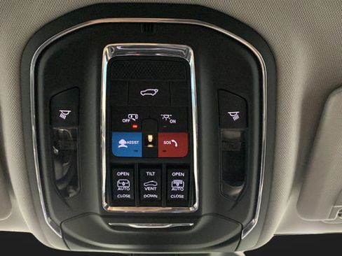 Used 2024 Jeep Grand Cherokee Limited 4xe w/ Luxury Tech Group II AWD/4WD image 36