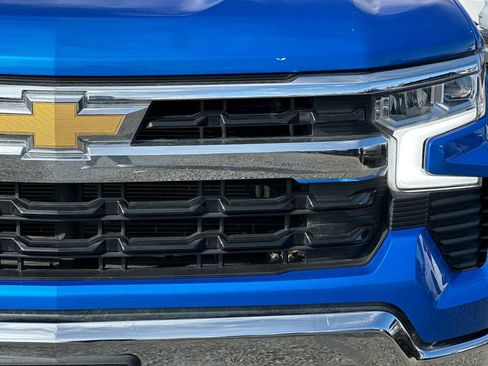 Used 2025 Chevrolet Silverado 1500 LT AWD/4WD image 48