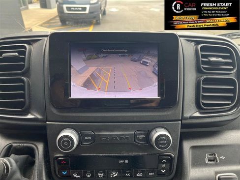 Used 2025 RAM ProMaster 2500 w/ Convenience Group image 14