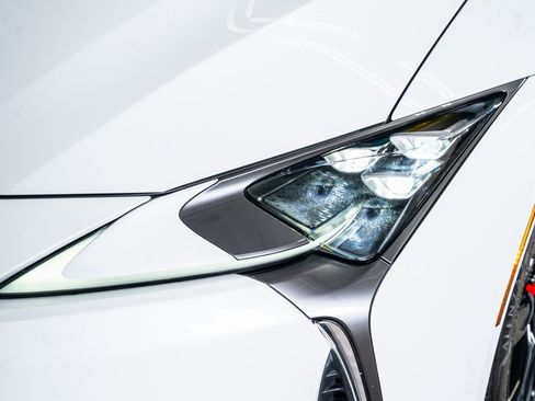 Used 2018 Lexus LC 500 Coupe w/ Performance Package image 13