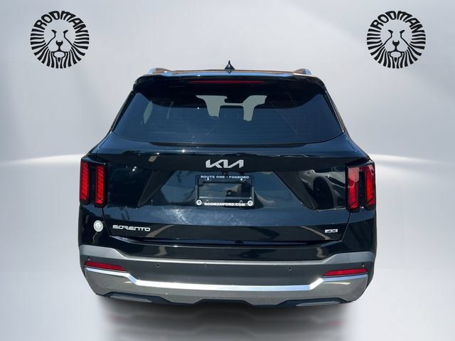 Used 2024 Kia Sorento S AWD/4WD image 7