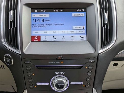 Certified 2017 Ford Edge Titanium w/ Technology Package image 18