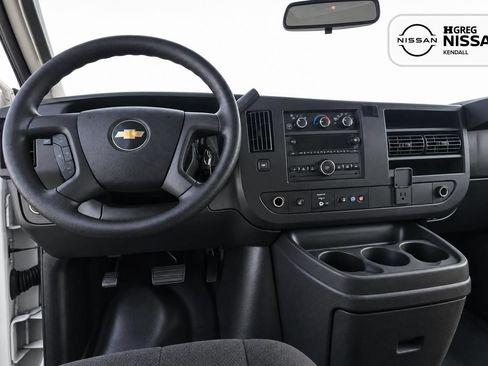 Used 2019 Chevrolet Express 2500 w/ Driver Convenience Package RWD image 8