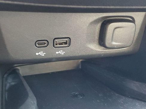 Used 2024 Buick Envista Avenir image 32