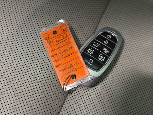 Used 2024 Hyundai Tucson Limited image 41