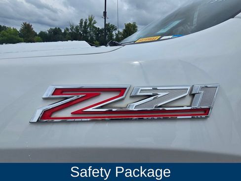 Used 2021 Chevrolet Silverado 1500 LTZ AWD/4WD image 6