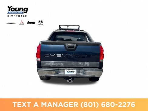 Used 2004 Chevrolet Avalanche Z71 w/ Preferred Equipment Group AWD/4WD image 4