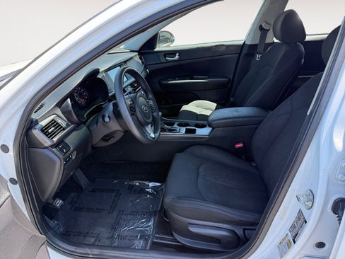 Used 2018 Kia Optima LX FWD image 10