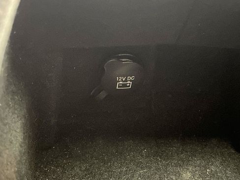 Used 2019 Jeep Grand Cherokee Altitude AWD/4WD image 25
