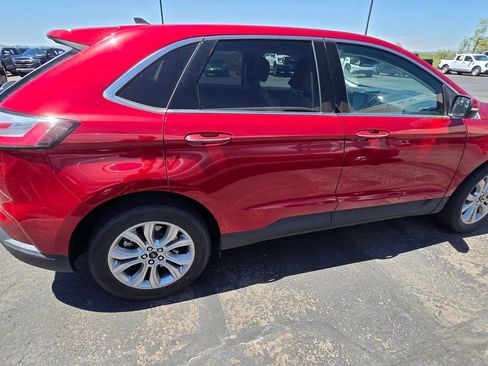 Used 2024 Ford Edge Titanium AWD/4WD image 8