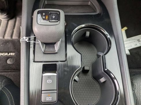 New 2026 Nissan Rogue SV AWD/4WD image 36