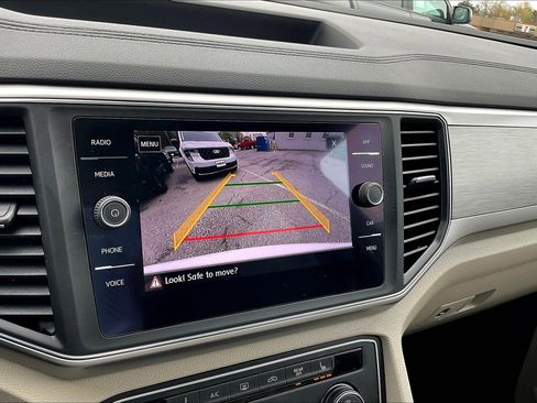 Used 2018 Volkswagen Atlas SE image 20