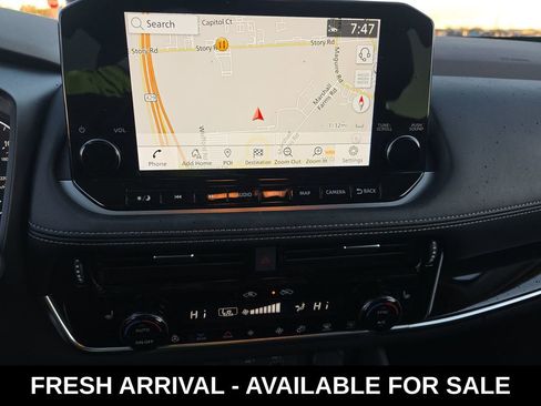 Used 2023 Nissan Rogue SL w/ SL Premium Package image 12