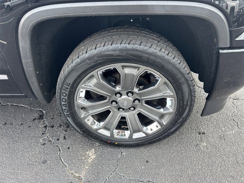 Used 2016 GMC Sierra 1500 Denali w/ Denali Ultimate Package image 13