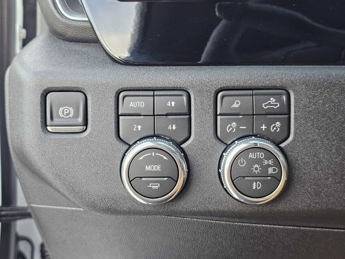 New 2026 GMC Sierra 2500 SLT w/ SLT Convenience Package image 30