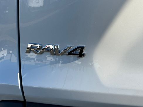 Used 2023 Toyota RAV4 Limited AWD/4WD image 27