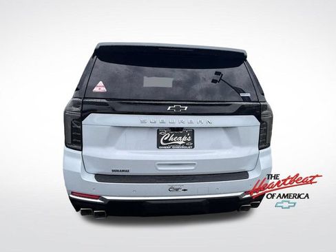 New 2026 Chevrolet Suburban High Country AWD/4WD image 2