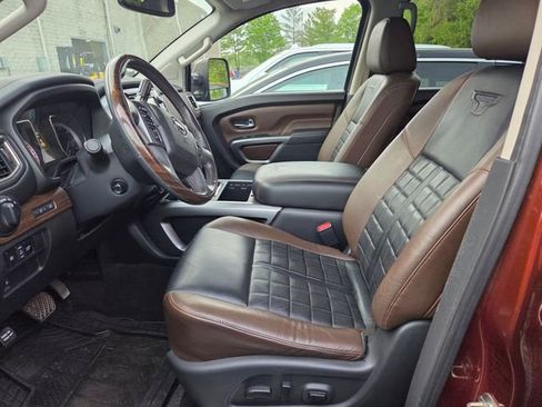 Used 2017 Nissan Titan Platinum Reserve AWD/4WD image 11