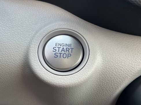 New 2026 Hyundai Venue SEL FWD image 23