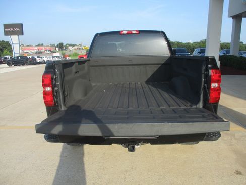 Used 2017 Chevrolet Silverado 1500 LT w/ All Star Edition AWD/4WD image 9