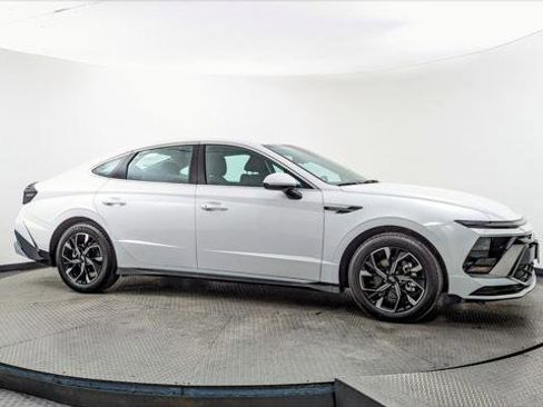 Used 2024 Hyundai Sonata SEL image 11