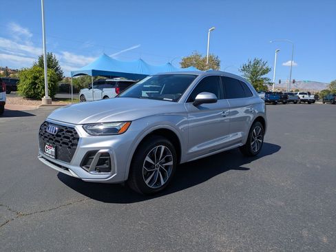 Used 2023 Audi Q5 2.0T Premium w/ Convenience Package AWD/4WD image 7