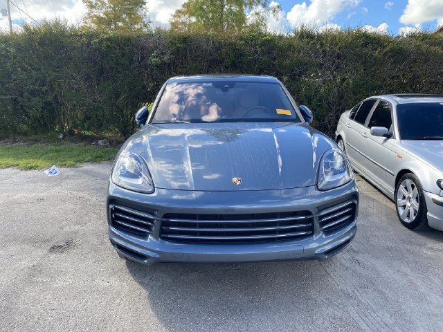 Used 2019 Porsche Cayenne AWD/4WD image 2