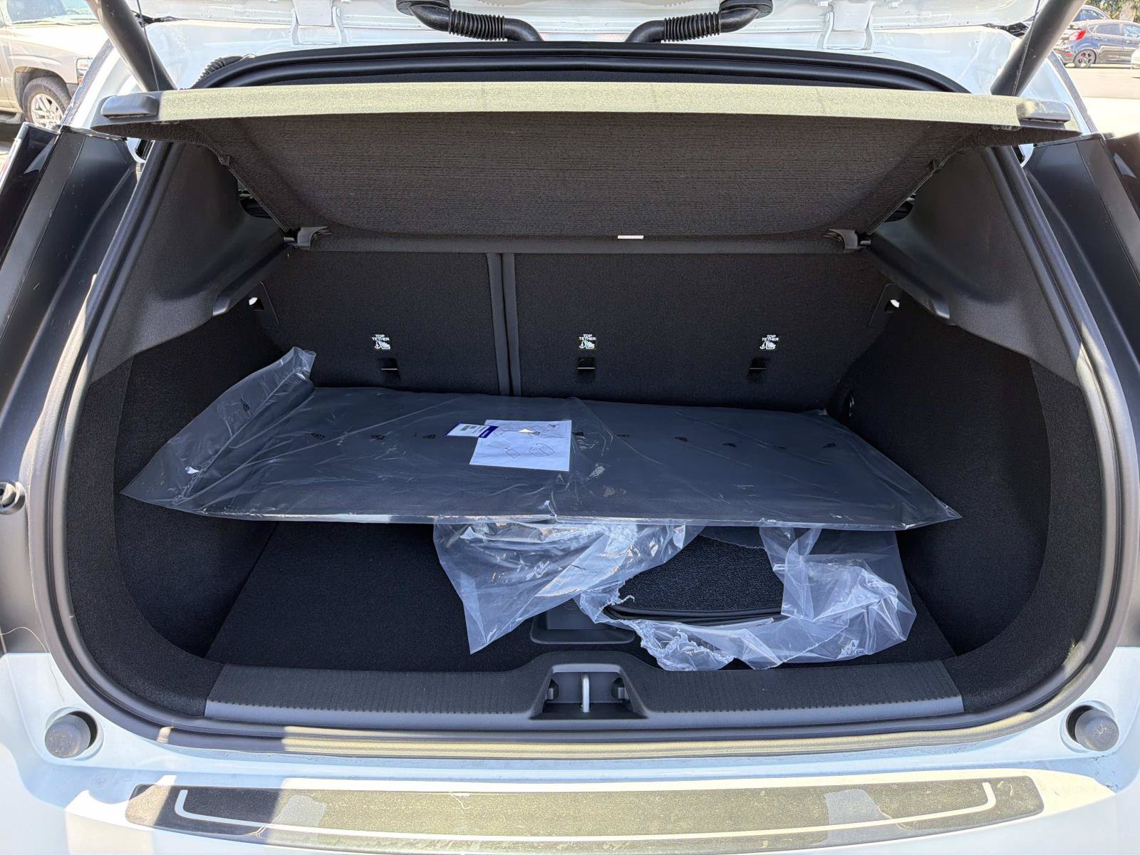 New 2026 Volvo EX30 Ultra w/ Protection Package Premier AWD/4WD image 18