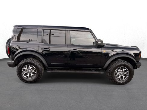 Used 2025 Ford Bronco Badlands AWD/4WD image 2