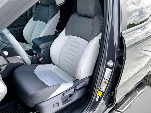 Used 2025 Toyota Tacoma TRD Sport image 27