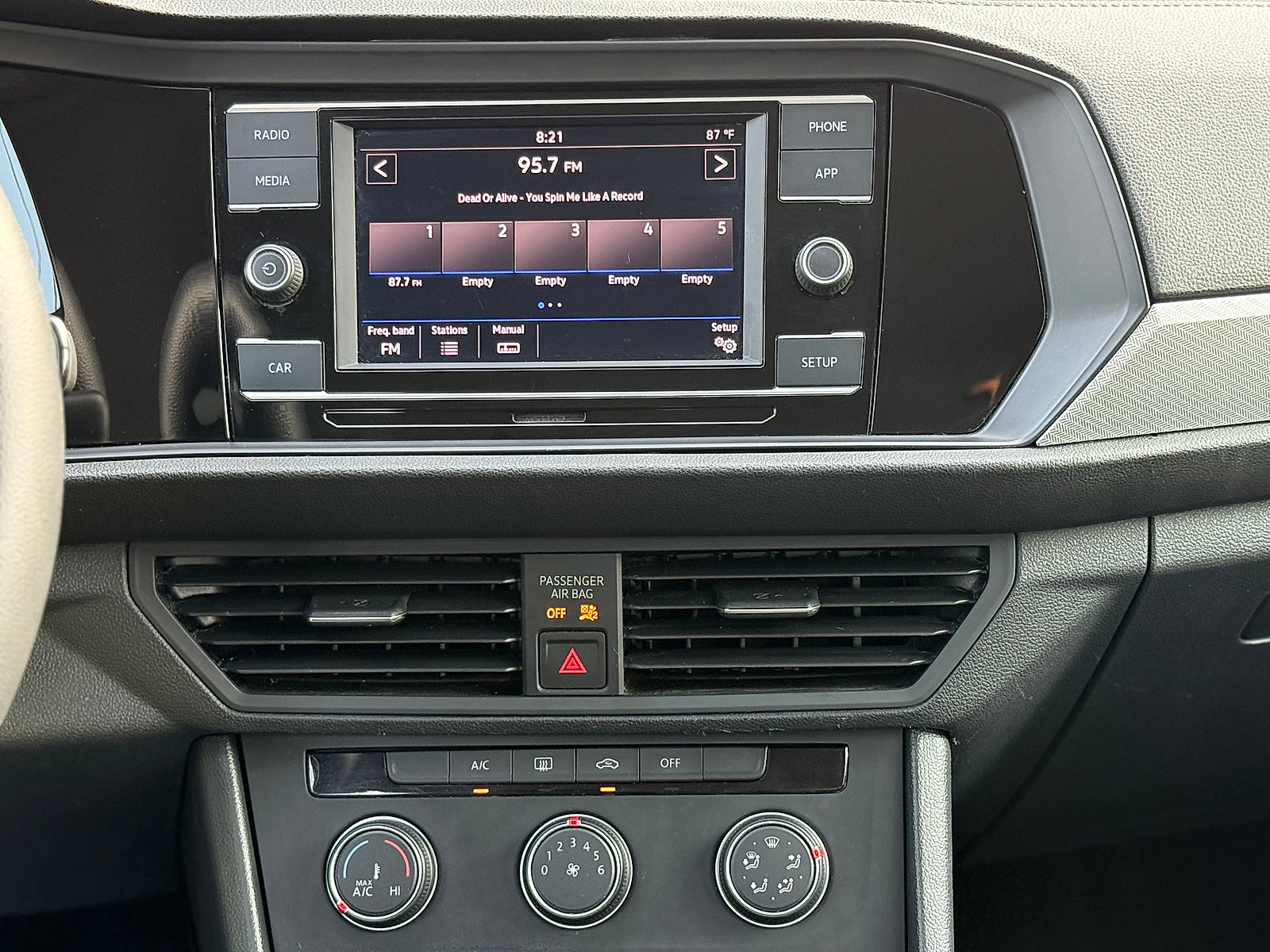 Used 2019 Volkswagen Jetta S FWD image 16