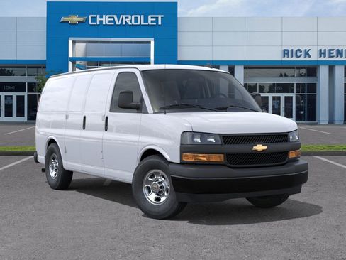 New 2026 Chevrolet Express 2500 w/ Driver Convenience Package RWD image 9