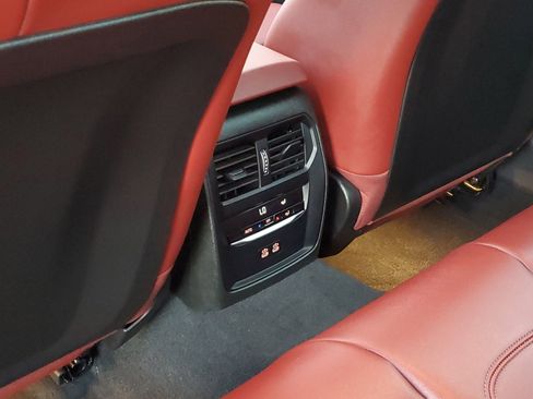 Used 2024 BMW M340i w/ Premium Package image 13