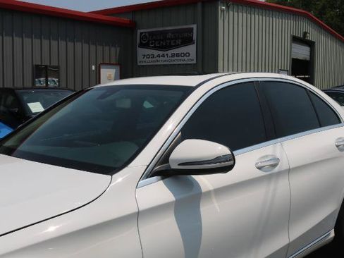 Used 2019 Mercedes-Benz C 300 Sedan image 4
