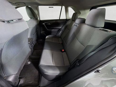 Used 2020 Toyota RAV4 XLE w/ Convenience Package image 21