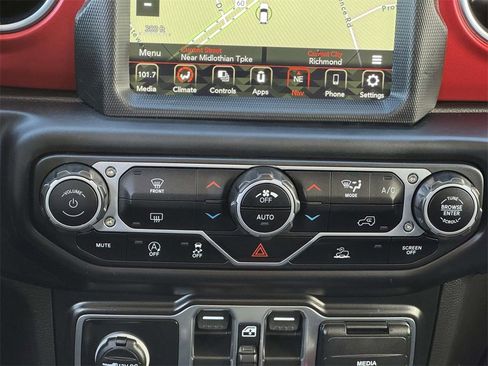Used 2022 Jeep Gladiator Rubicon image 5